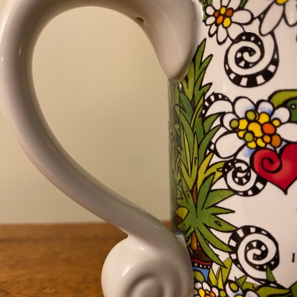 Lg Mug by Suzy Toronto Oversized  16 Oz Unique handle - - Picture 4 of 9